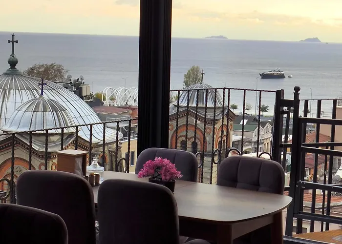 Sabina Hotel Near Grand Bazaar, City Center